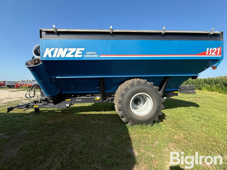 2022-kinze-1121-image-8
