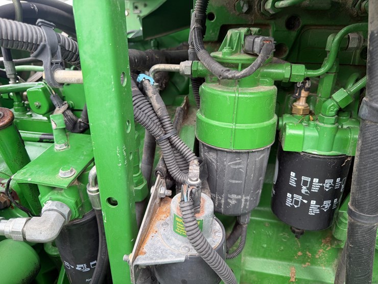 2011-john-deere-9770-sts-image-104