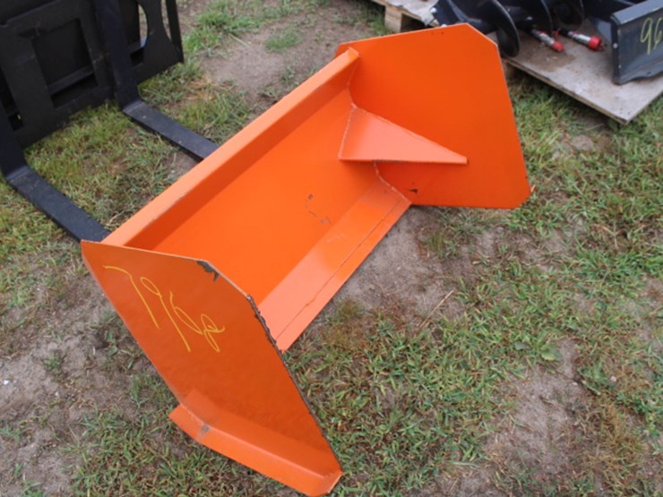 #7968-•-36''-mini-snow-pusher-image-1