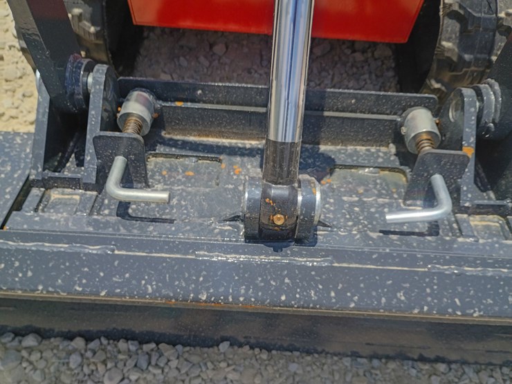 #l63-009-•-2026-zjg-380-mini-skid-steer-image-17