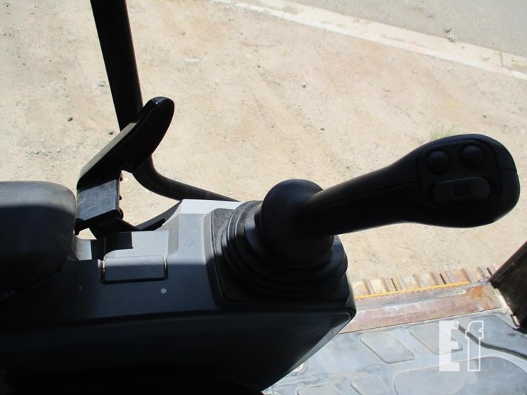2012-caterpillar-336e-image-12