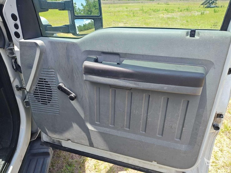 2013-ford-f450-image-54