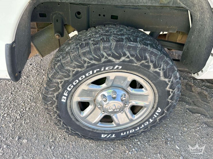 2014-dodge-2500-image-27