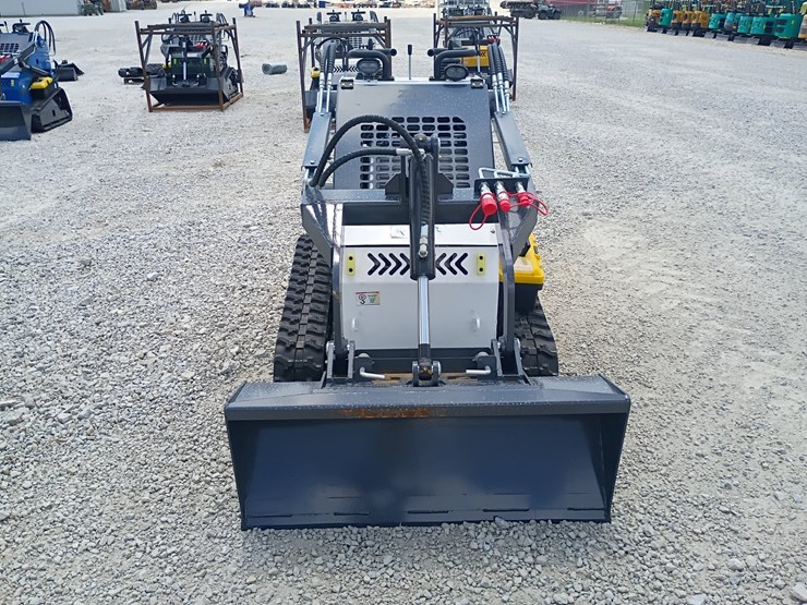 #l63-011-•-2026-zjg-380-mini-skid-steer-image-7
