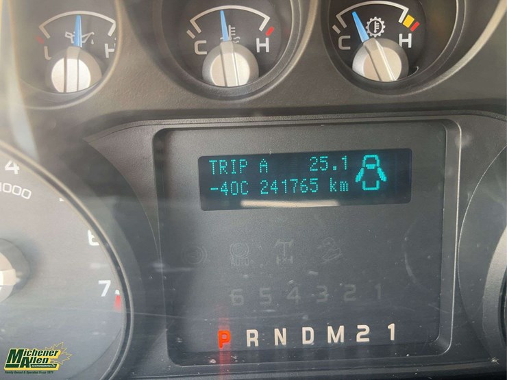 2011-ford-f350-image-22