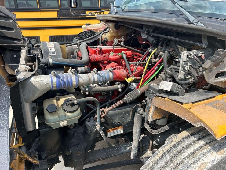 2016-freightliner-b2-image-7