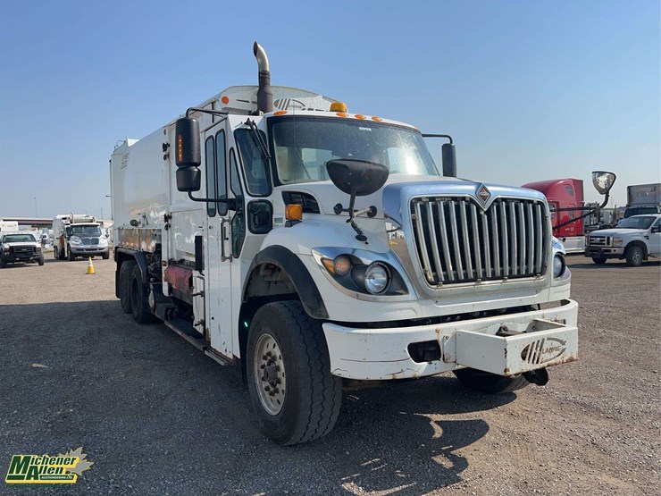 2011-international-workstar-7400-image-7