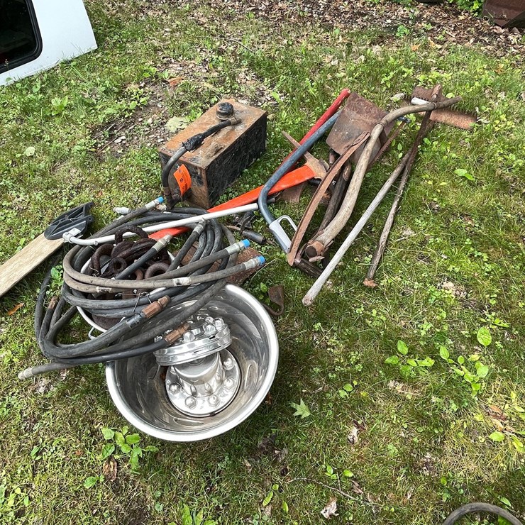 #6109 • Hydraulic Hoses, Stainless Steel Bowls, Hub Caps & Pick Axe