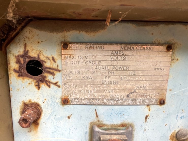 #6129-•-hobart-generator/welder-image-3
