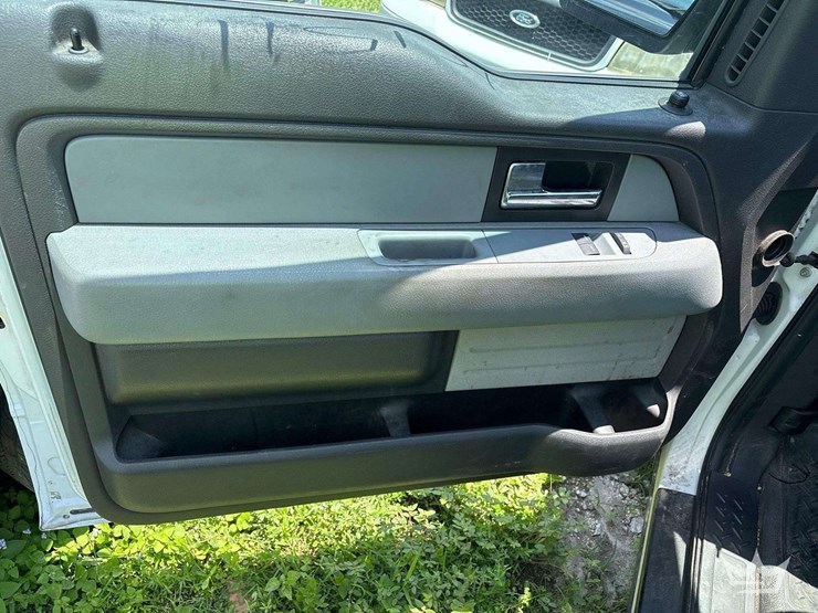 2014-ford-f150-image-12