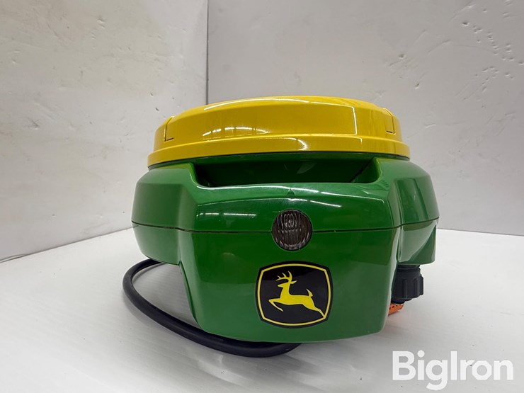john-deere-7000-image-2
