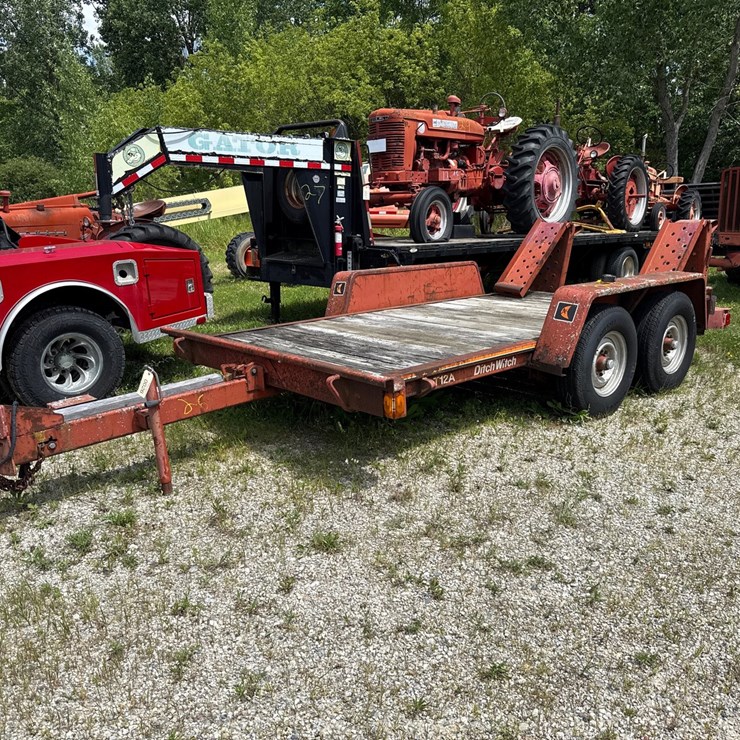 #26 • 13 foot ditch which dual axle trailer