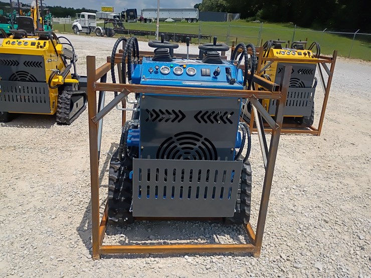 #l63-004-•-2026-zjg-380-mini-skid-steer-image-3