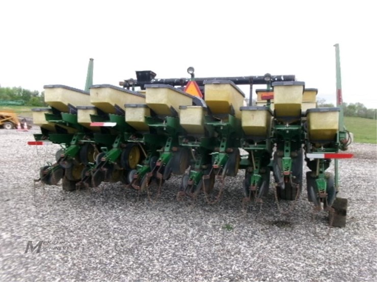 1989-john-deere-7240-image-19