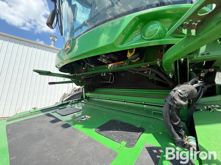 2022-john-deere-s780-image-13