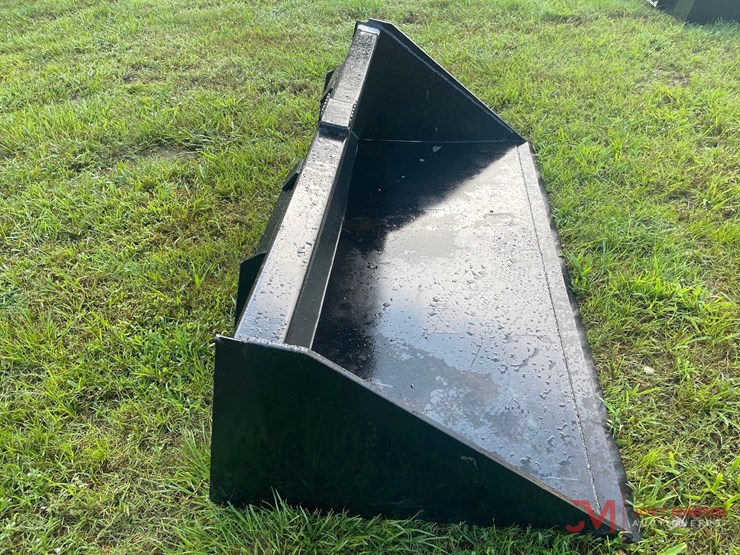 new-71"-smooth-bucket-skid-steer-attachment-image-2