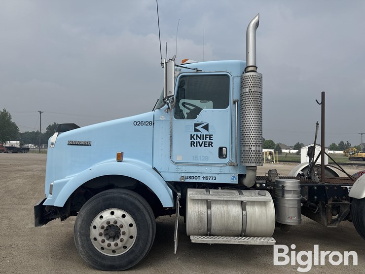 2007-kenworth-t800-image-9