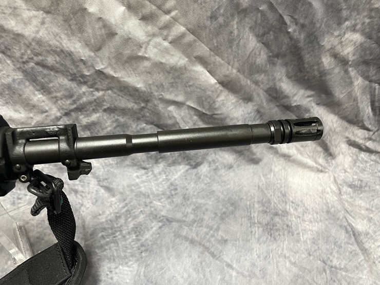 #10804-•-bushmaster-xm15-e2s,-556-nato-semi-auto-rifle,-sn:-bfit007439-image-5
