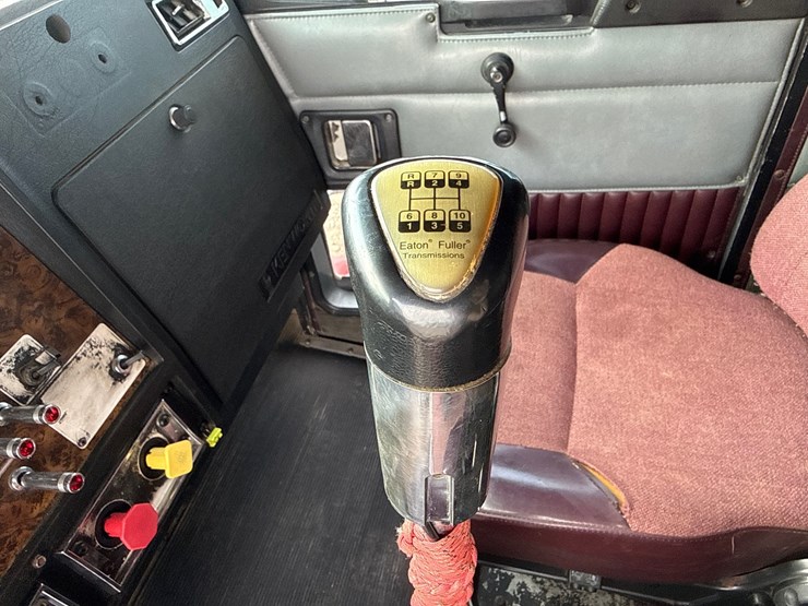 1992-kenworth-t600-image-34