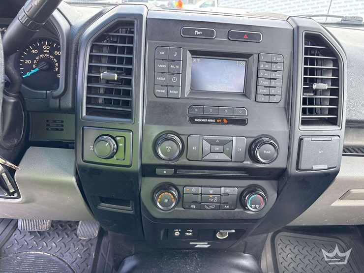 2015-ford-f150-image-16