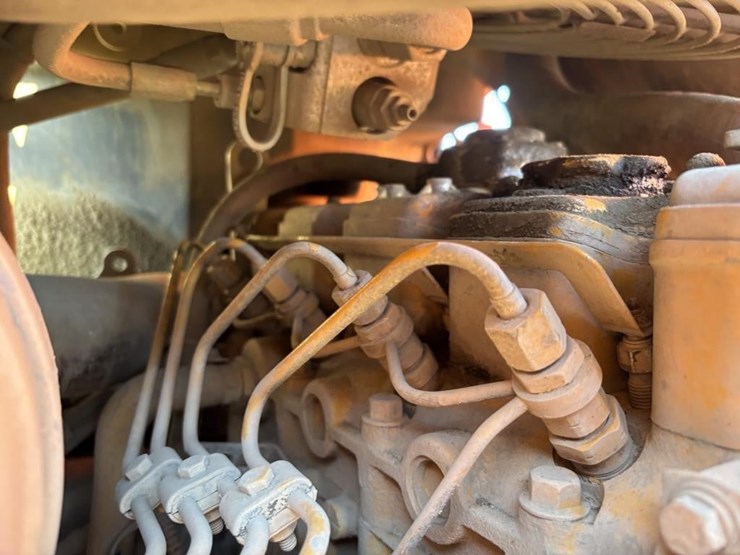 2014-caterpillar-226b3-image-42