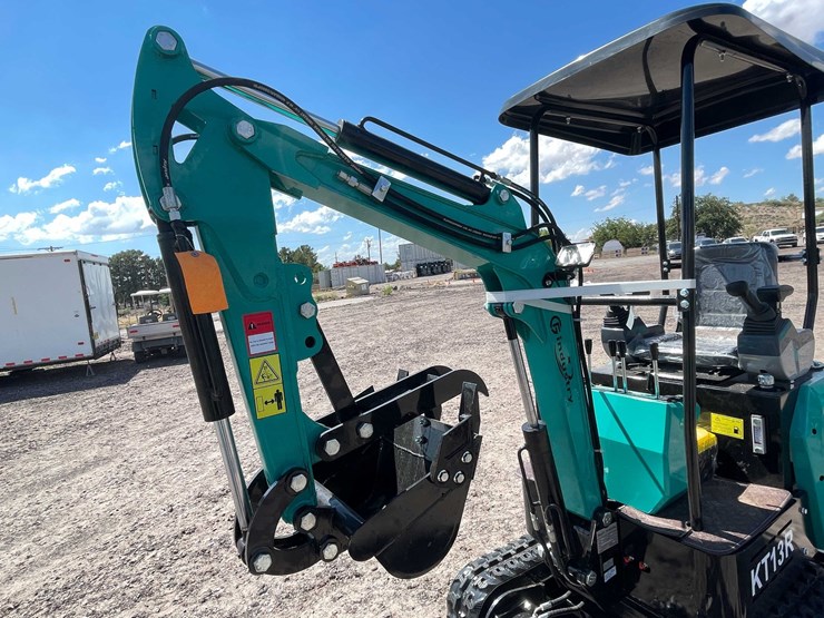 #2457-•-2026-cfg-kt13r-mini-excavator-image-15