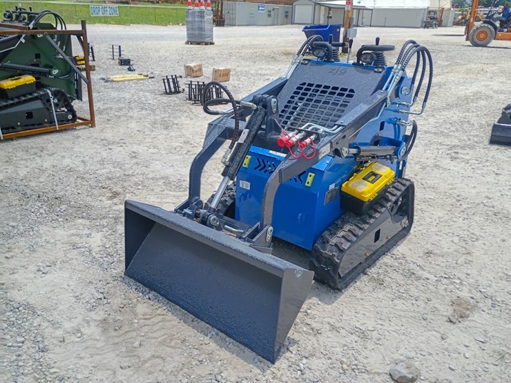 #l63-017-•-2026-zjg-380-mini-skid-steer-image-8