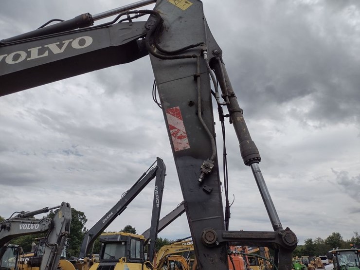 05-volvo-160b-lc-excavator-(qea-4903)-image-47