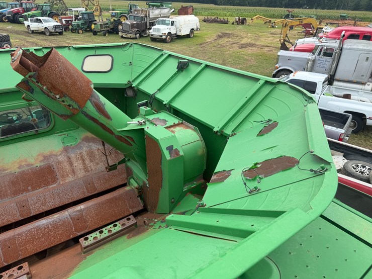 2011-john-deere-9770-sts-image-89
