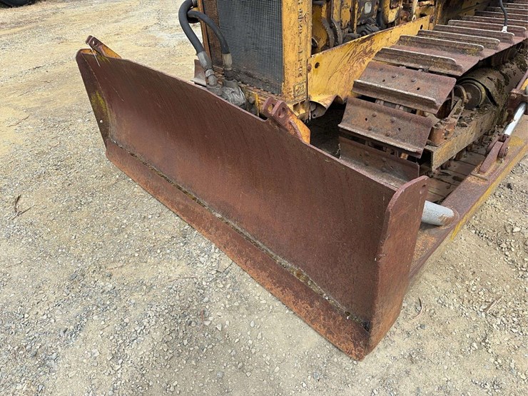 caterpillar-d2-image-22