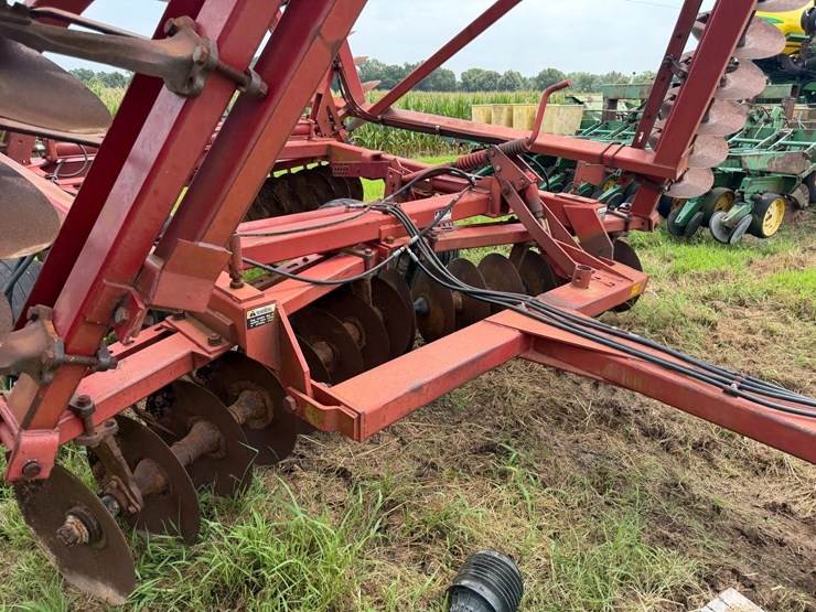 case-ih-3950-image-54