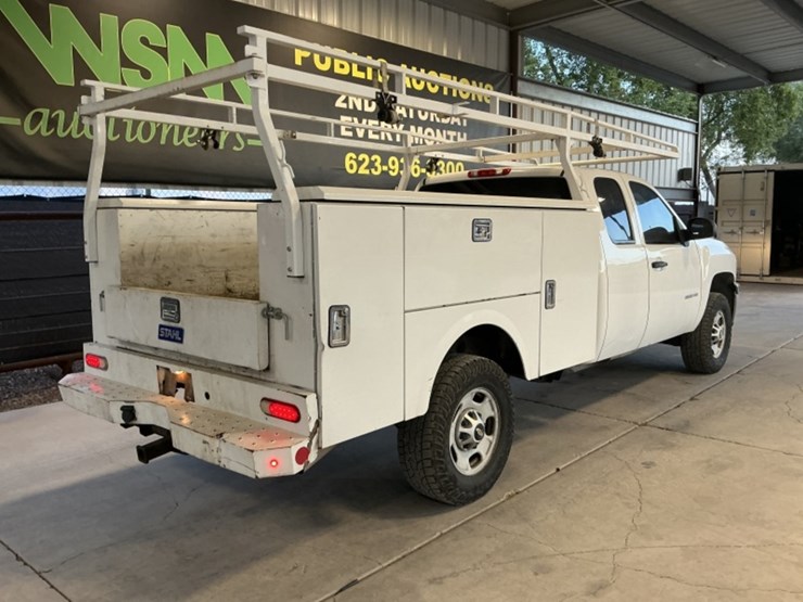 2013-chevrolet-silverado-2500hd-image-7