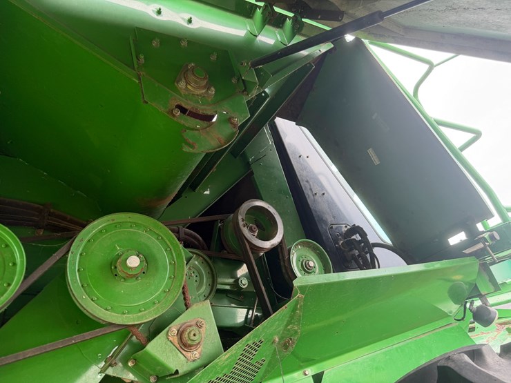 2011-john-deere-9770-sts-image-71