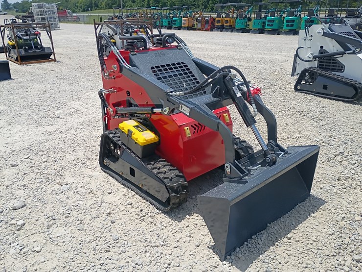 #l63-009-•-2026-zjg-380-mini-skid-steer-image-6