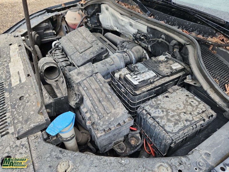 2012-volkswagen-tiguan-image-27