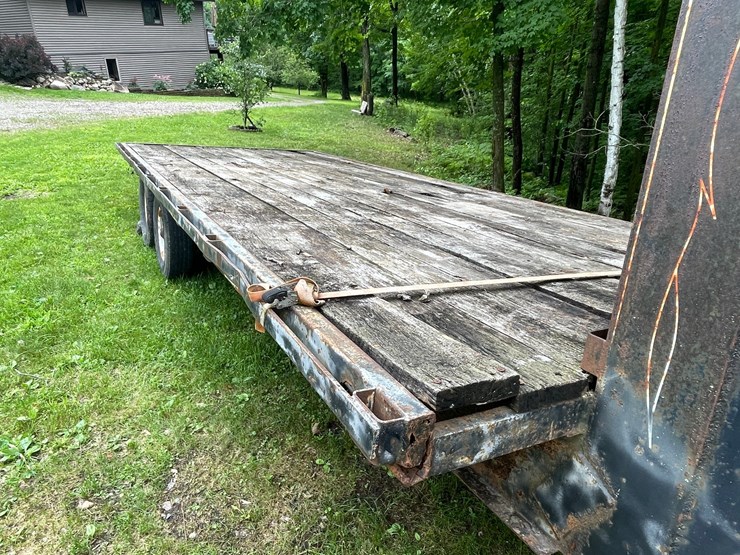 #6105-•-fifth-wheel-flatbed-trailer-(no-title)(sells-bill-of-sale)-image-3