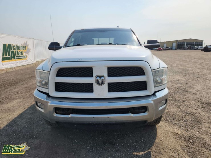 2014-dodge-2500-image-9