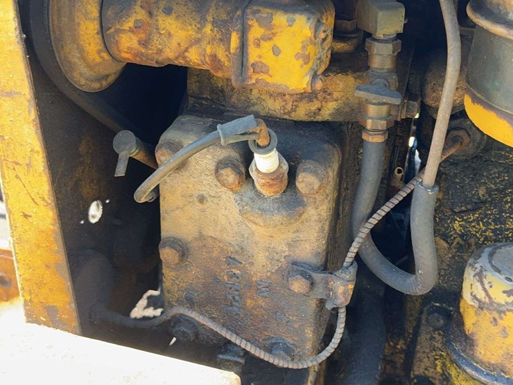 caterpillar-d2-image-17