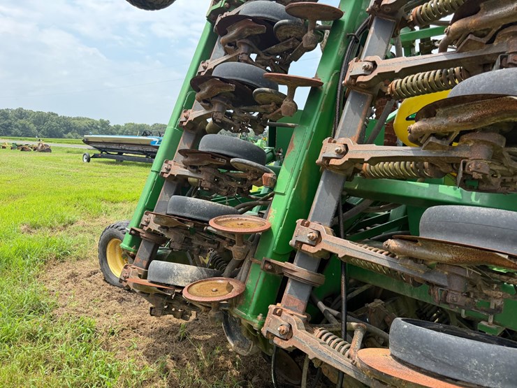 john-deere-40-image-30