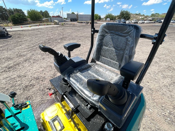 #2457-•-2026-cfg-kt13r-mini-excavator-image-21