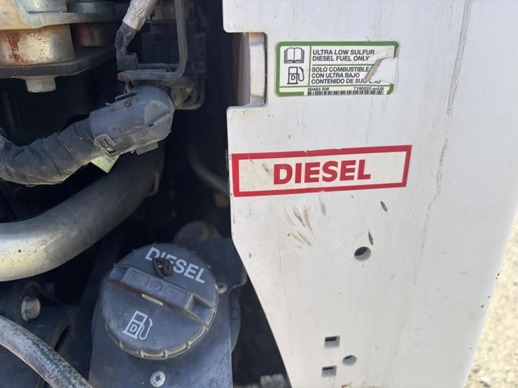 2019-bobcat-t770-image-41