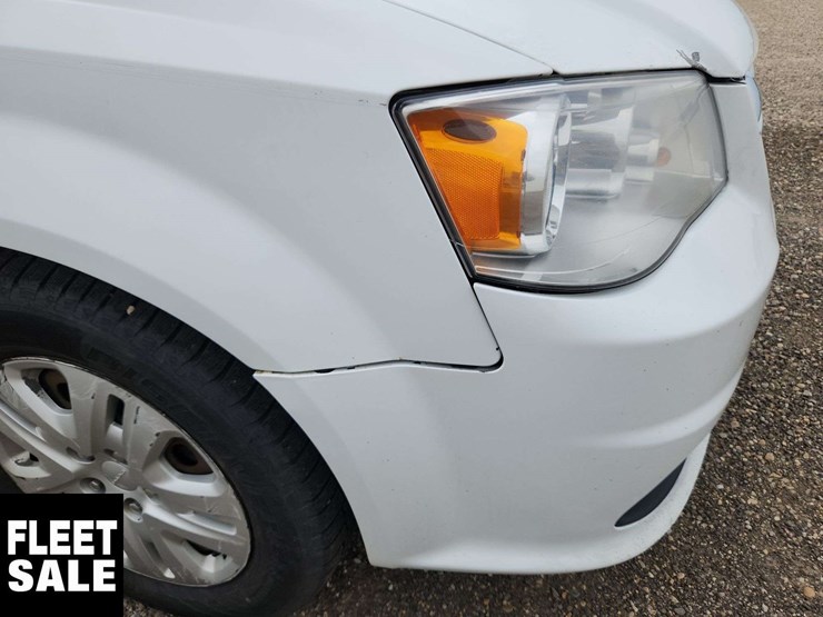 2016-dodge-grand-caravan-image-37