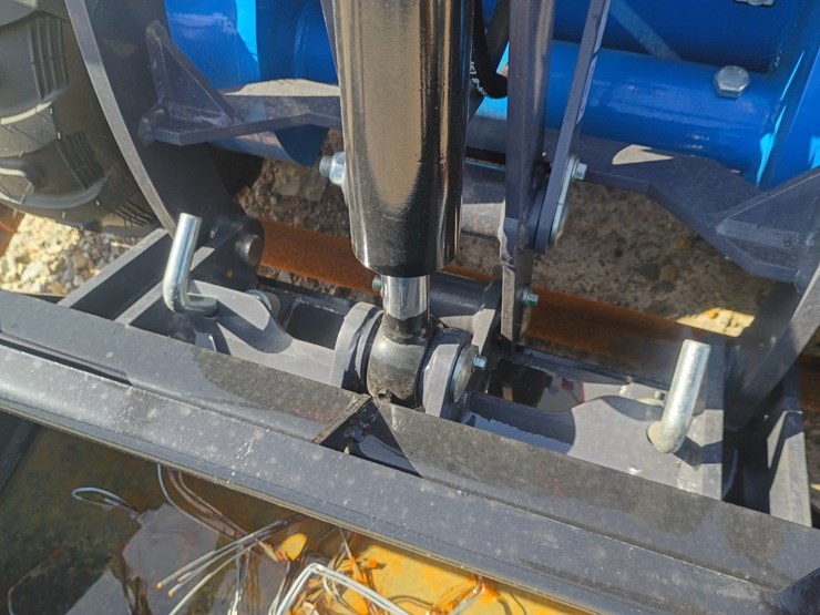 #l66-010-•-2026-agt-mx-mrw14-mini-skid-steer-image-19