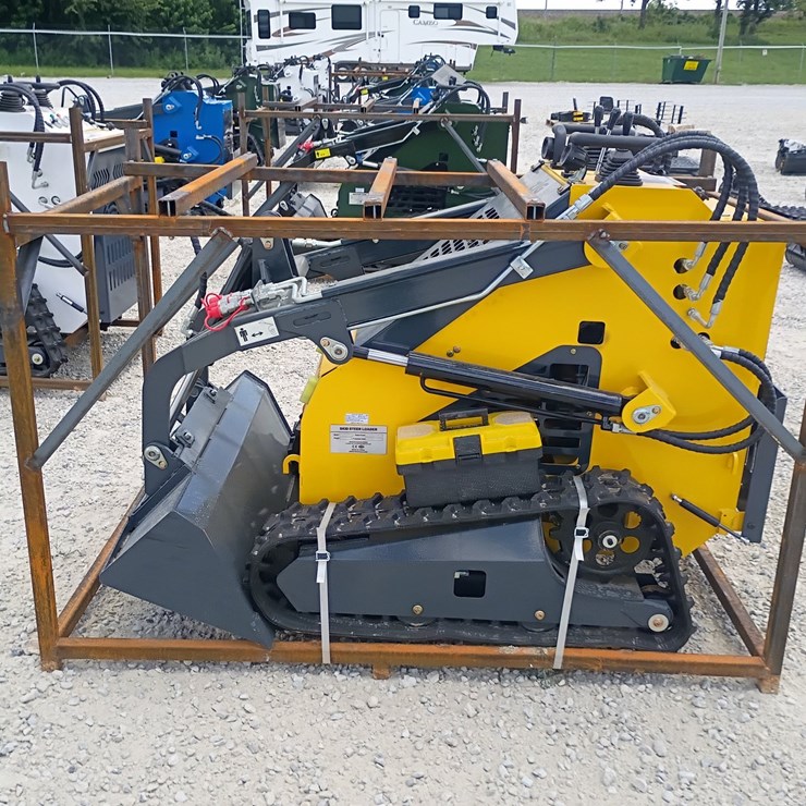 #L63-013 • 2026 ZJG 380 Mini Skid Steer