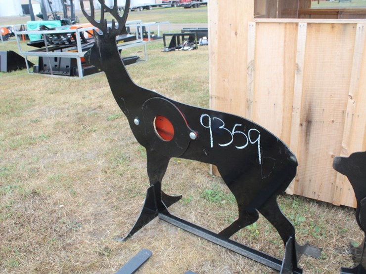 #9359-•-3/8-in-ar500-steel-deer-shooting-target-with-heart-flapper-image-1