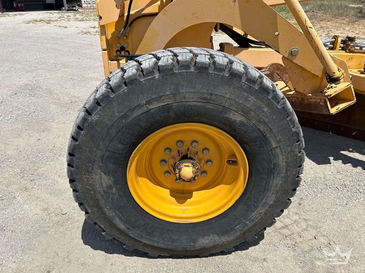 2006-volvo-g710b-articulated-motor-grader-image-22