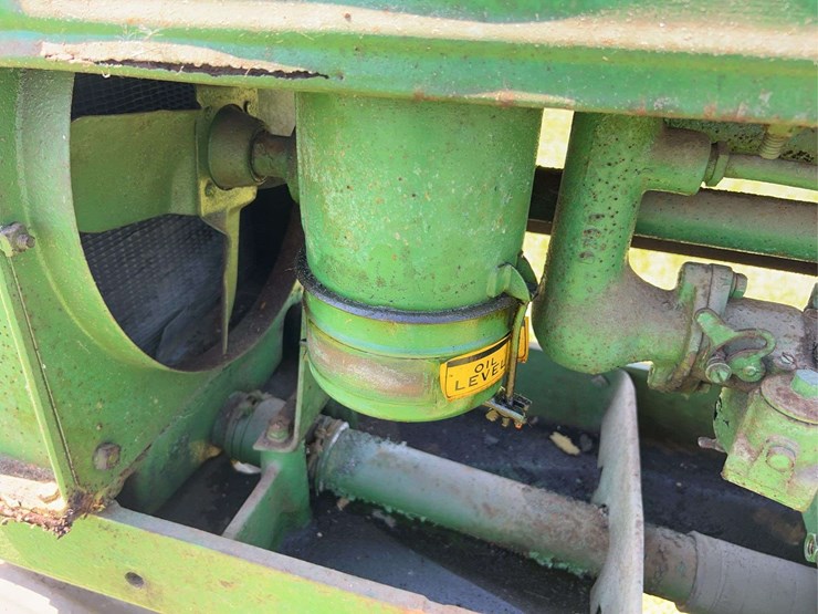 john-deere-b-image-45