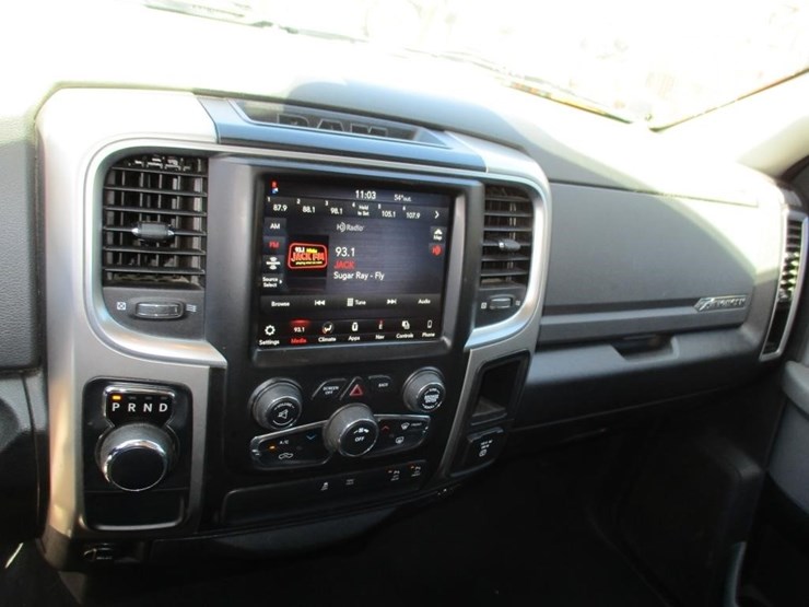 2018-dodge-ram-1500-image-9