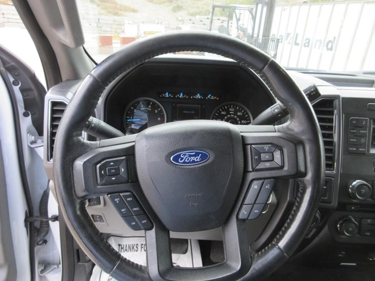 2017-ford-f150-xlt-image-11