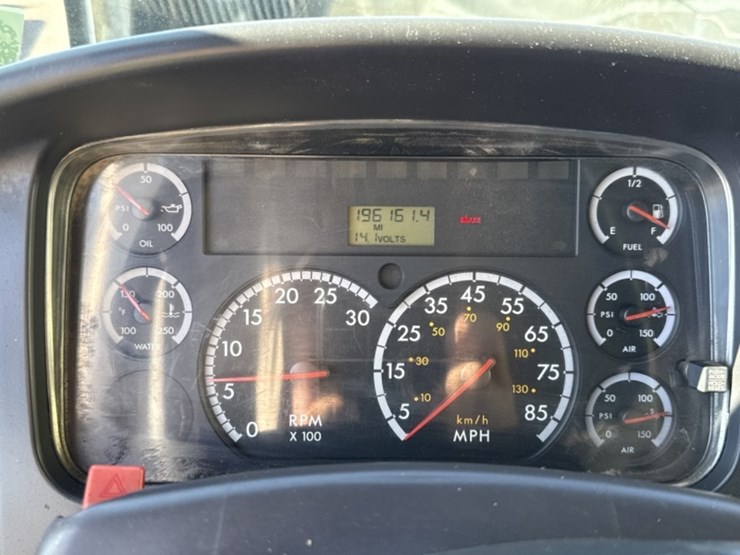 2007-freightliner-m2-112-f/b-image-24